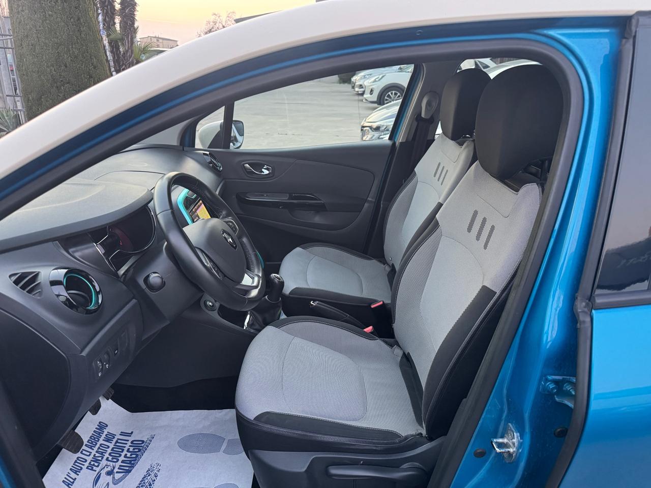 Renault Captur 0.9 tce Intens (energy r-link) 90cv E6