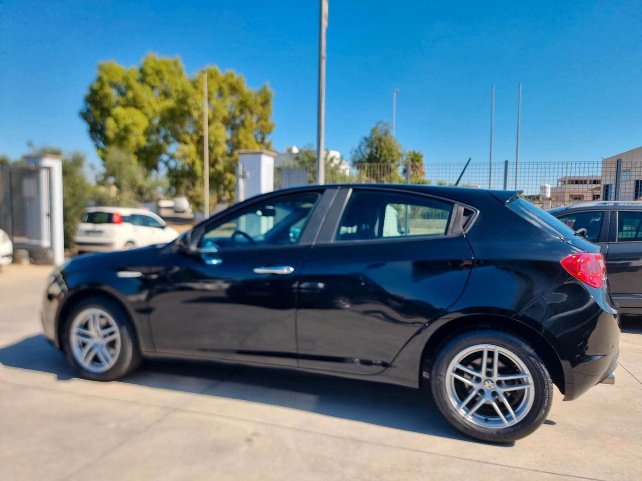 Alfa Romeo Giulietta 1.6 JTDm-2 120 CV Distinctive