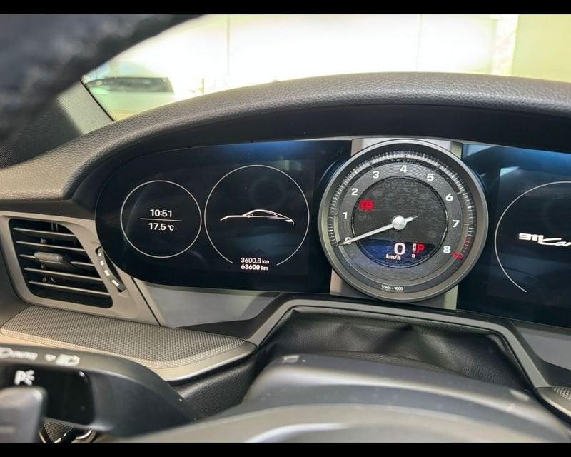 Porsche 911 (992) Carrera