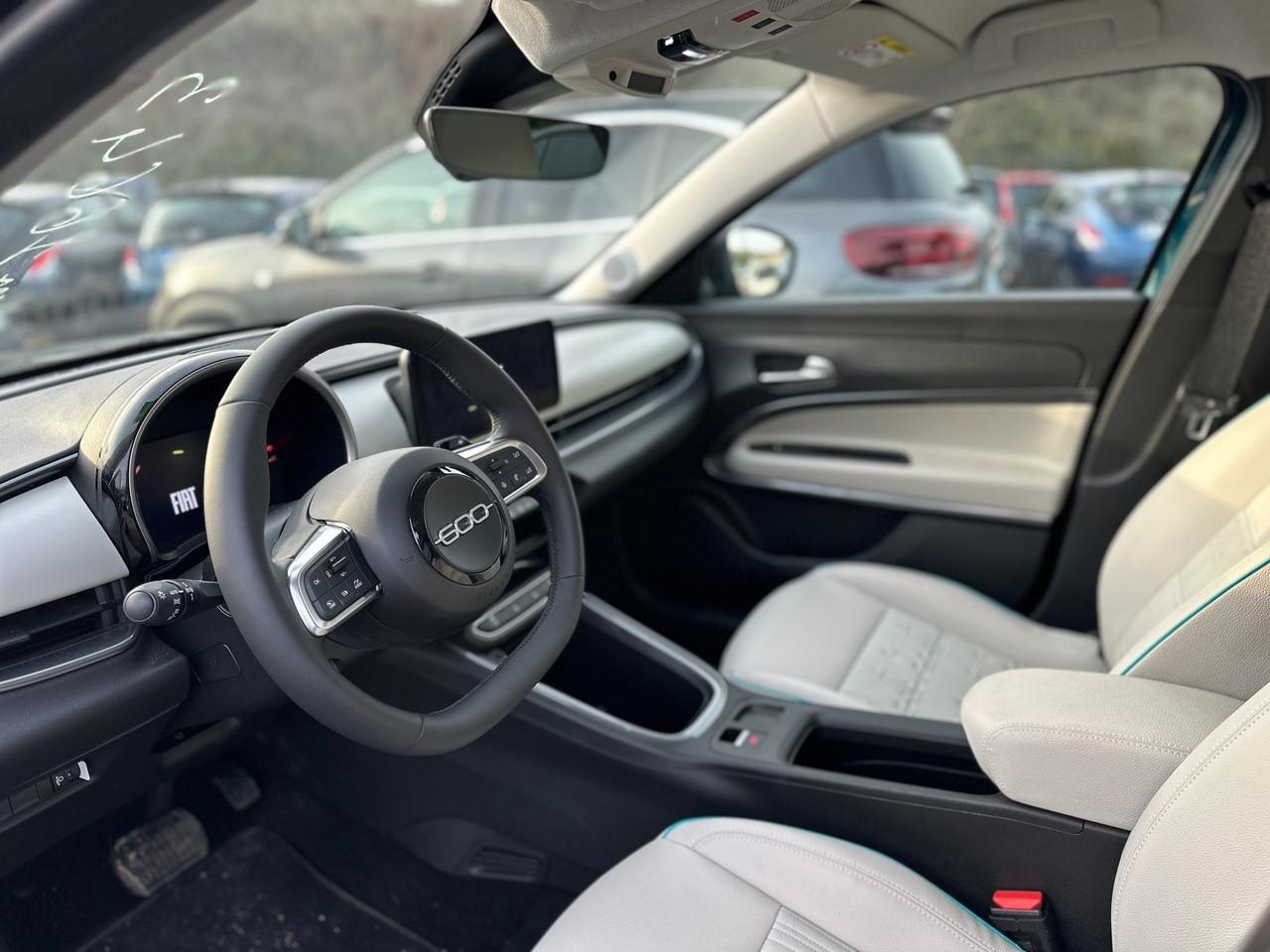 FIAT 600 IV 2023 - 600 1.2 hybrid La Prima 110cv auto