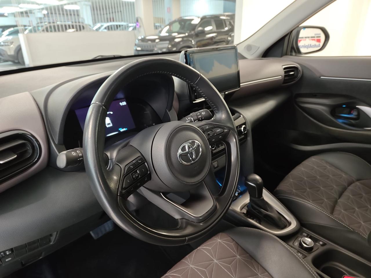 TOYOTA Yaris Cross 1.5h Lounge awd-i 116cv e-cvt