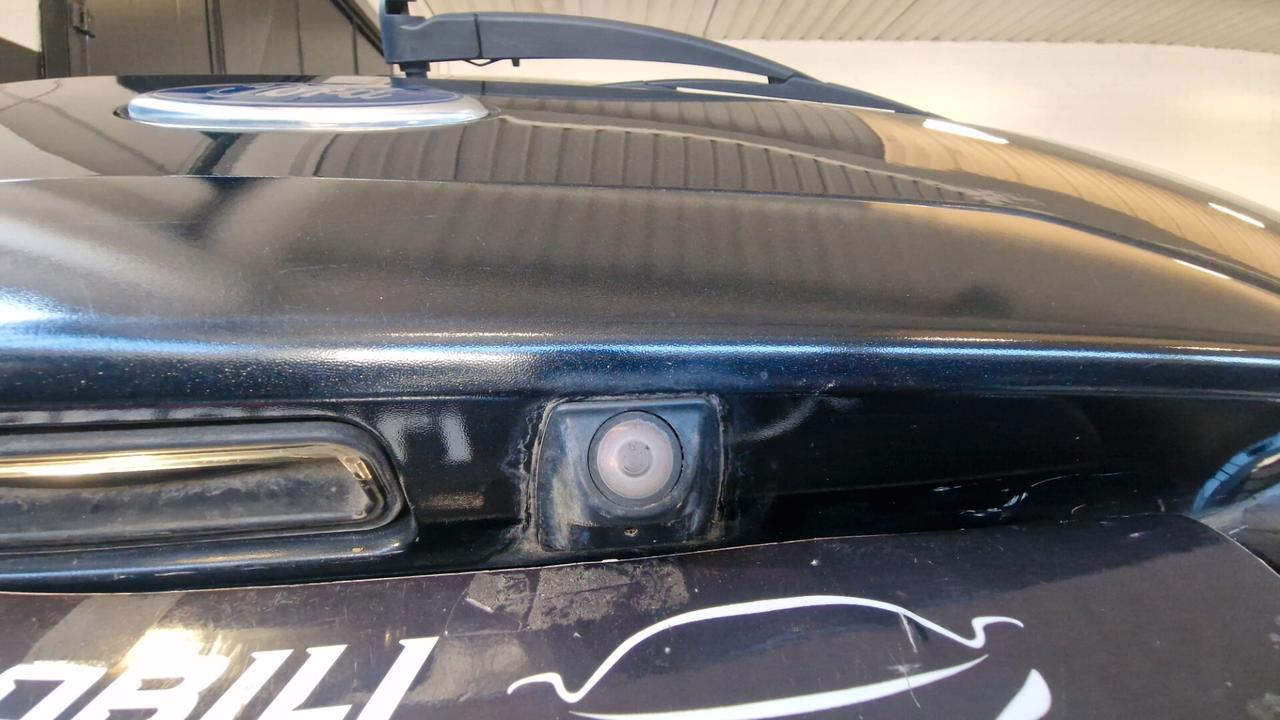 Ford Tourneo Connect 1.6 TDCi 115 CV Titanium