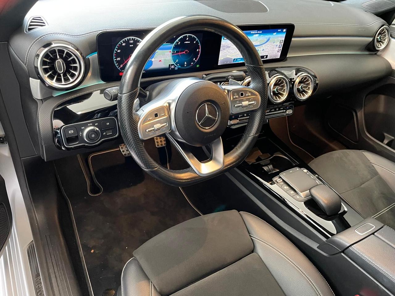 Mercedes-benz A 180 d Premium Night PACK LUCI