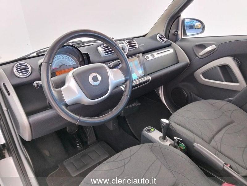 smart fortwo 1000 52 kW MHD coupé pure (TETTO PAN.)