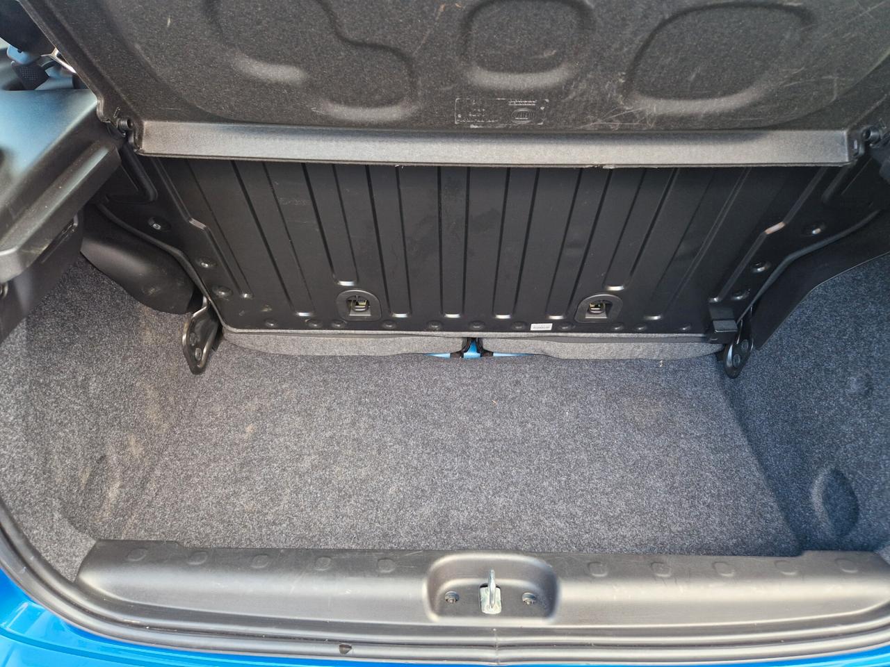 Fiat Panda Hybrid 1.0 70CV "29.100 km" Bluetooth, Sensori post., Start&Stop