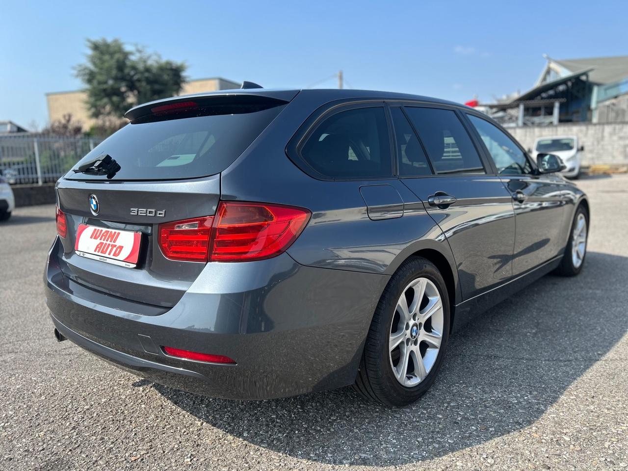 Bmw 320d Touring AUTO