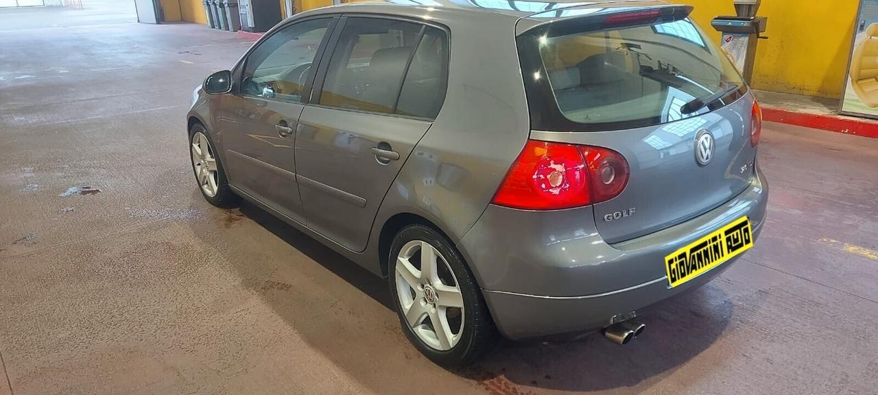 Volkswagen Golf 2.0 16V TDI 5p. Sportline
