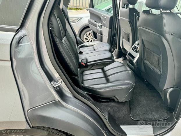 LAND ROVER Range Rover Sport 3.0 TDV6 HSE Dynami