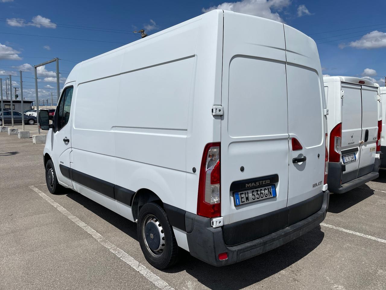 Renault Master 2.3 dci 128CV PM-TM L2H2 - 3 posti