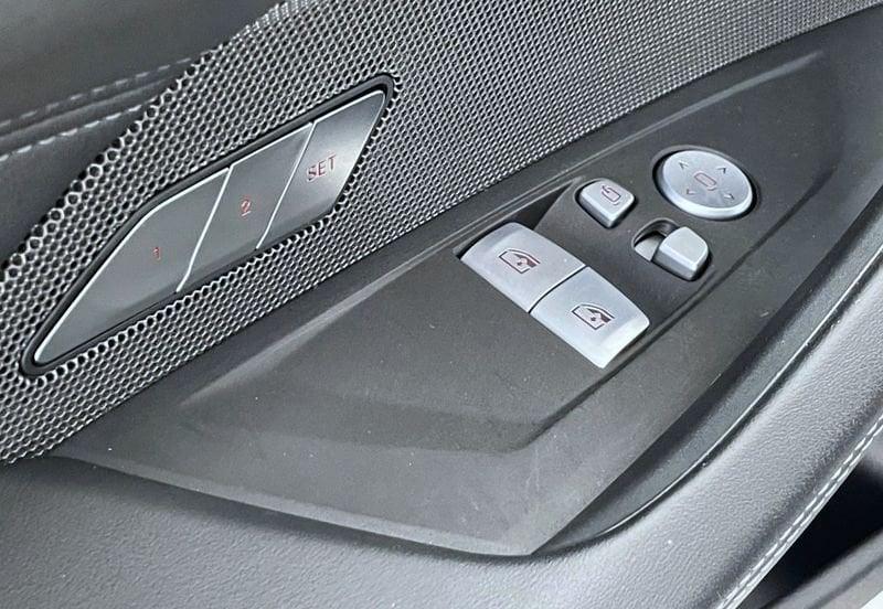 BMW M4 Coupé M4 Competition xDrive auto