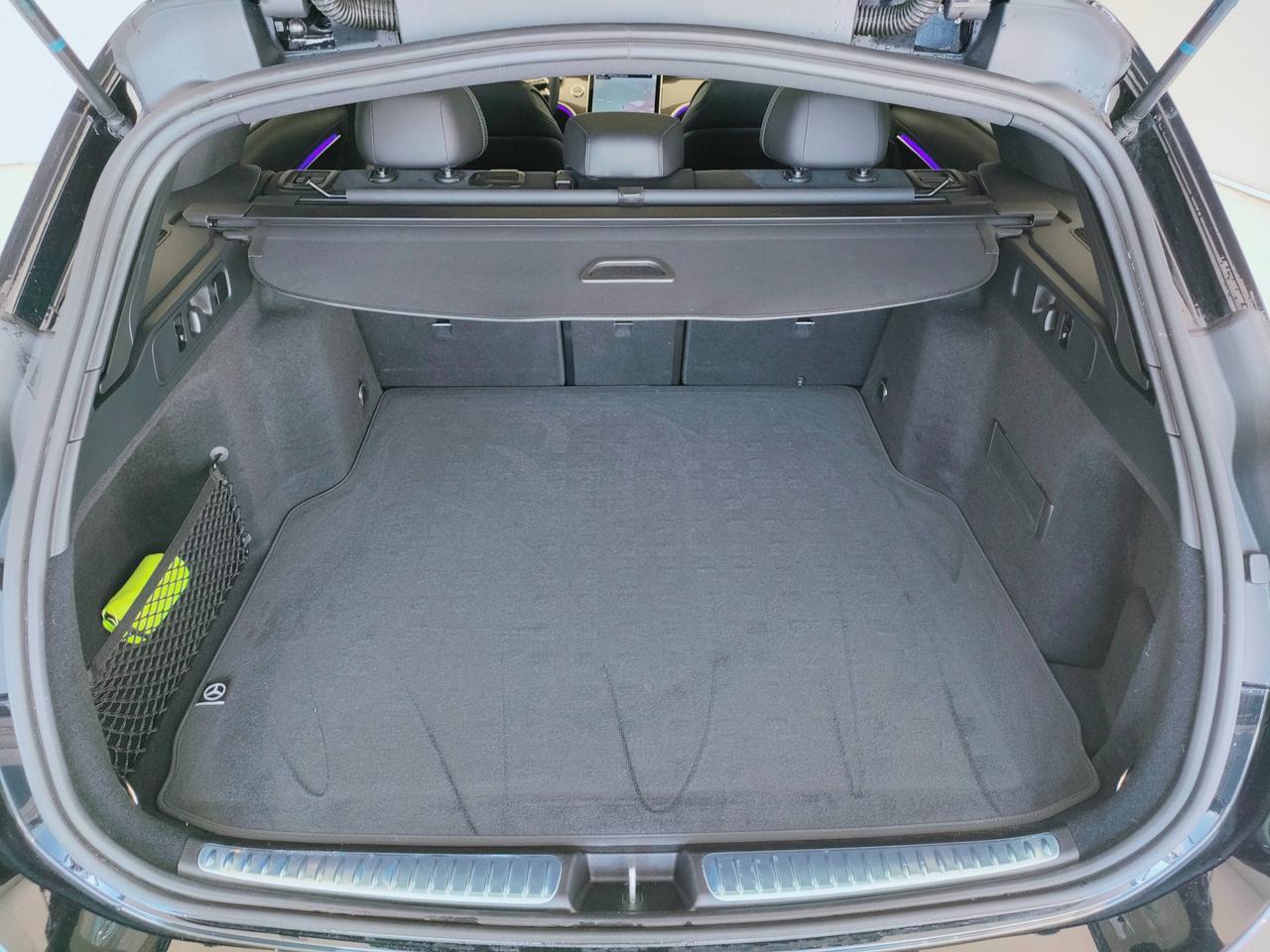 Mercedes-Benz Classe C-S206 SW 2021 - C SW 220 d mhev AMG Line Premium 4matic 200cv auto