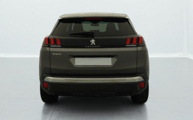 PEUGEOT 3008 Hybrid 136 e-DCS 6 Allure Pack