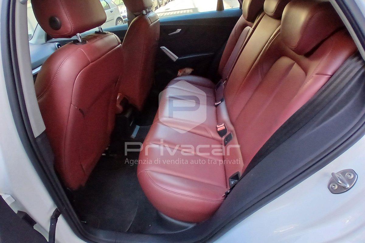 AUDI Q2 30 TFSI Business Design