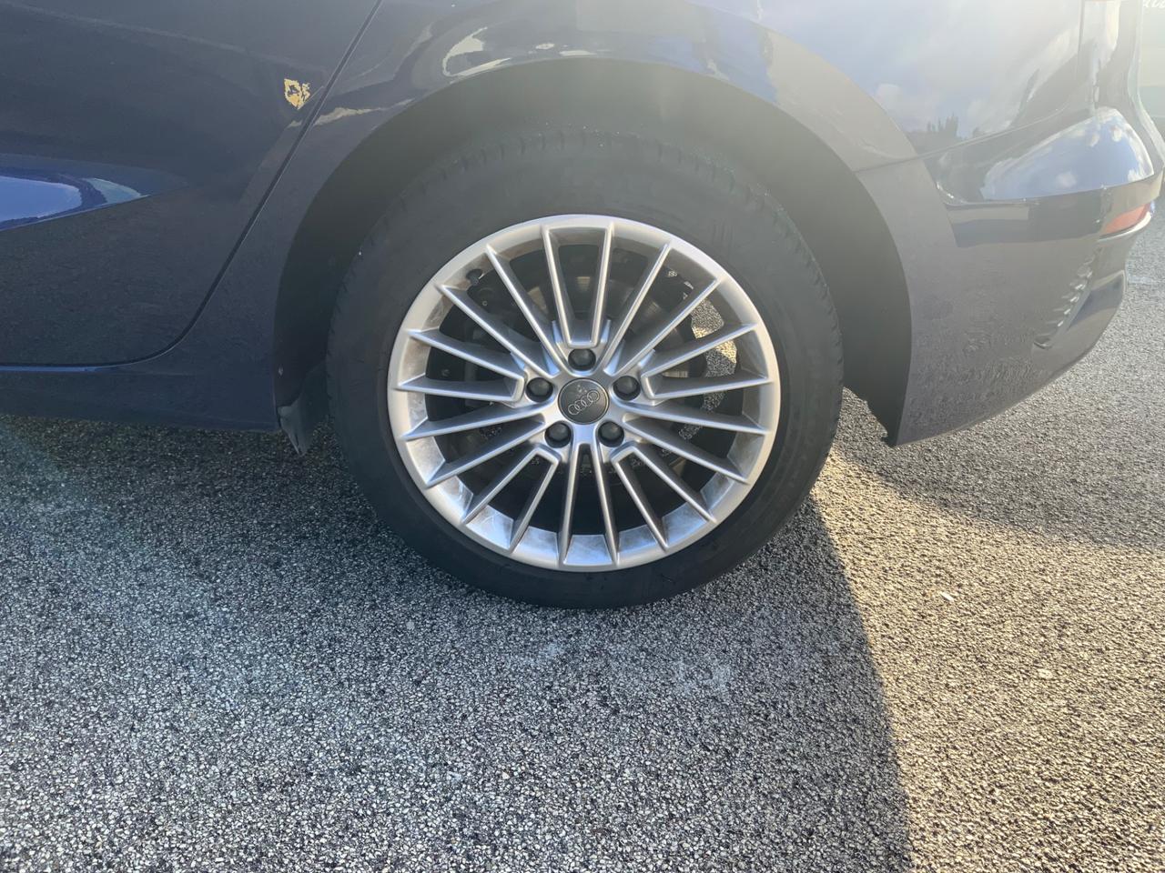 Audi A3 SPB 35 TDI S tronic Business Advanced