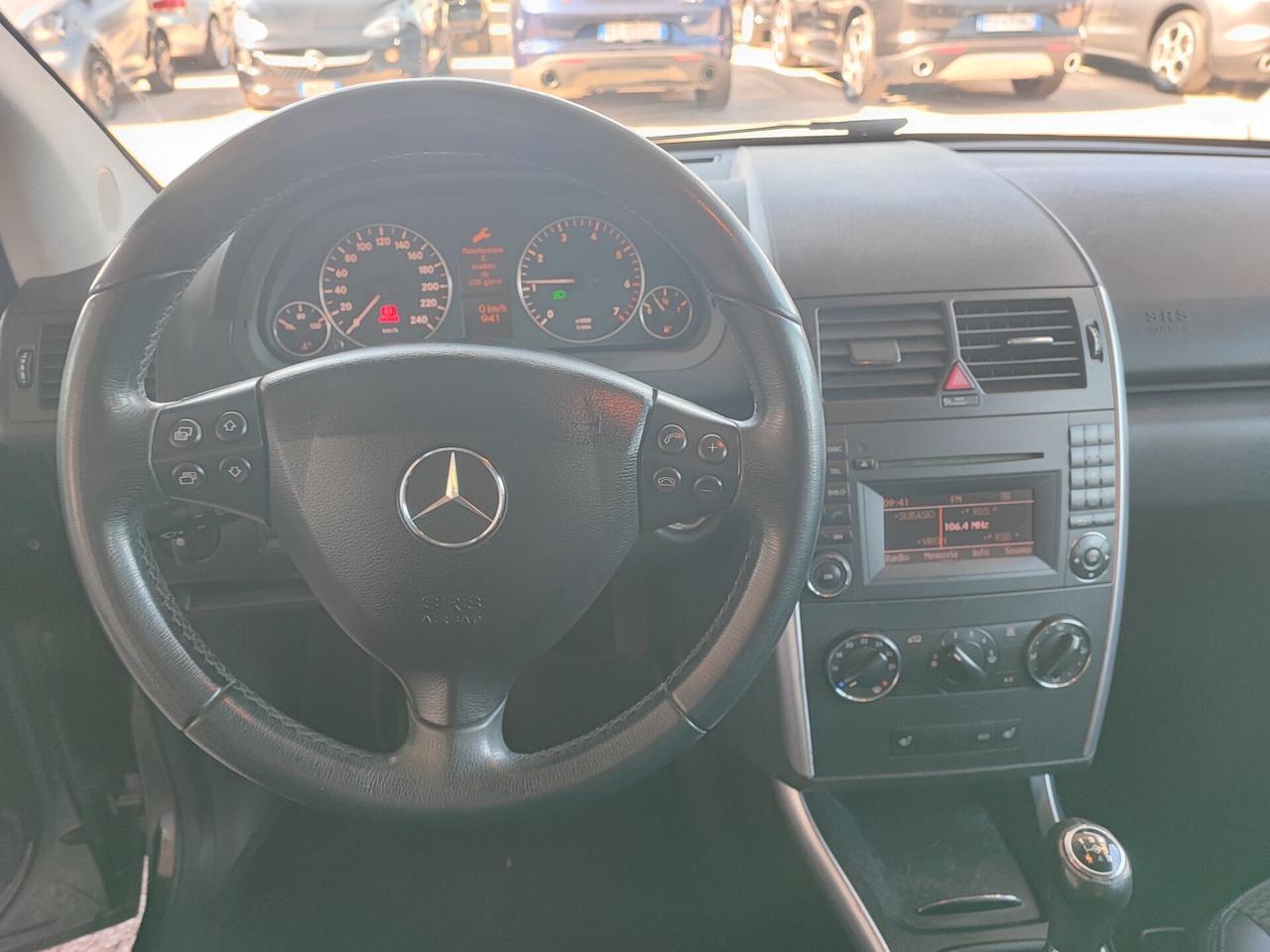 Mercedes-benz A 160 BlueEFFICIENCY Elegance