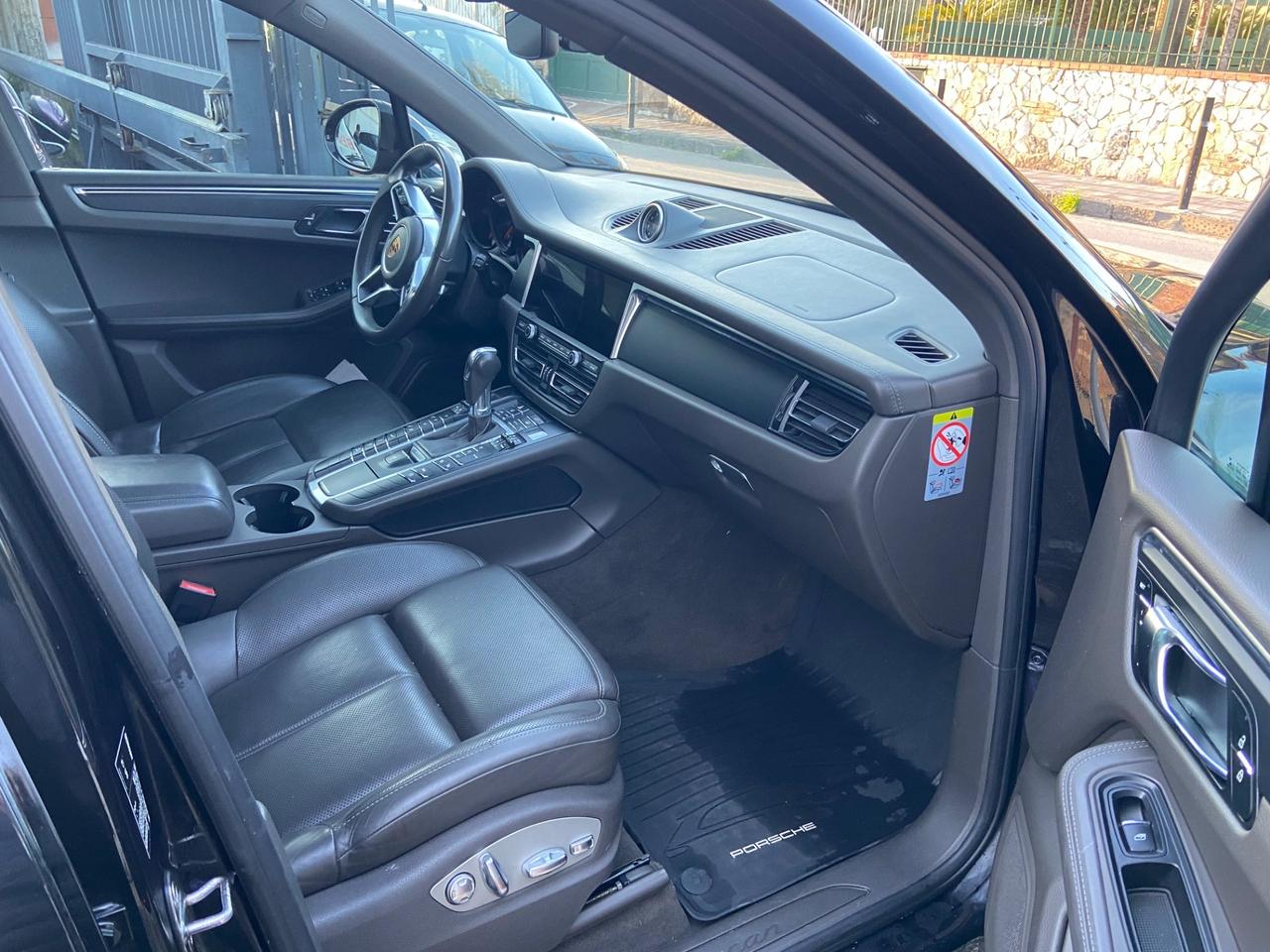 Porsche Macan 2.0 benzina full optional