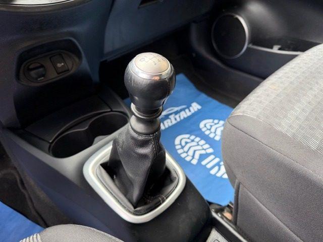 TOYOTA Yaris 1.4 D-4D 5 porte Active