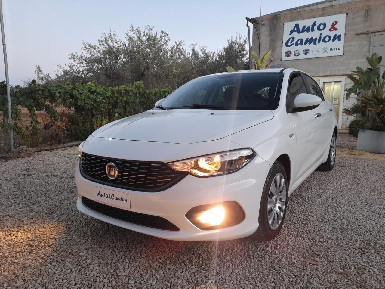 Fiat Tipo 1.6 Mjt S&S 5 porte Easy 2017 NAVI