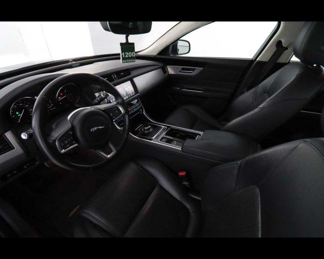 JAGUAR XF Sportbrake 2.0 D 180 CV aut. Prestige