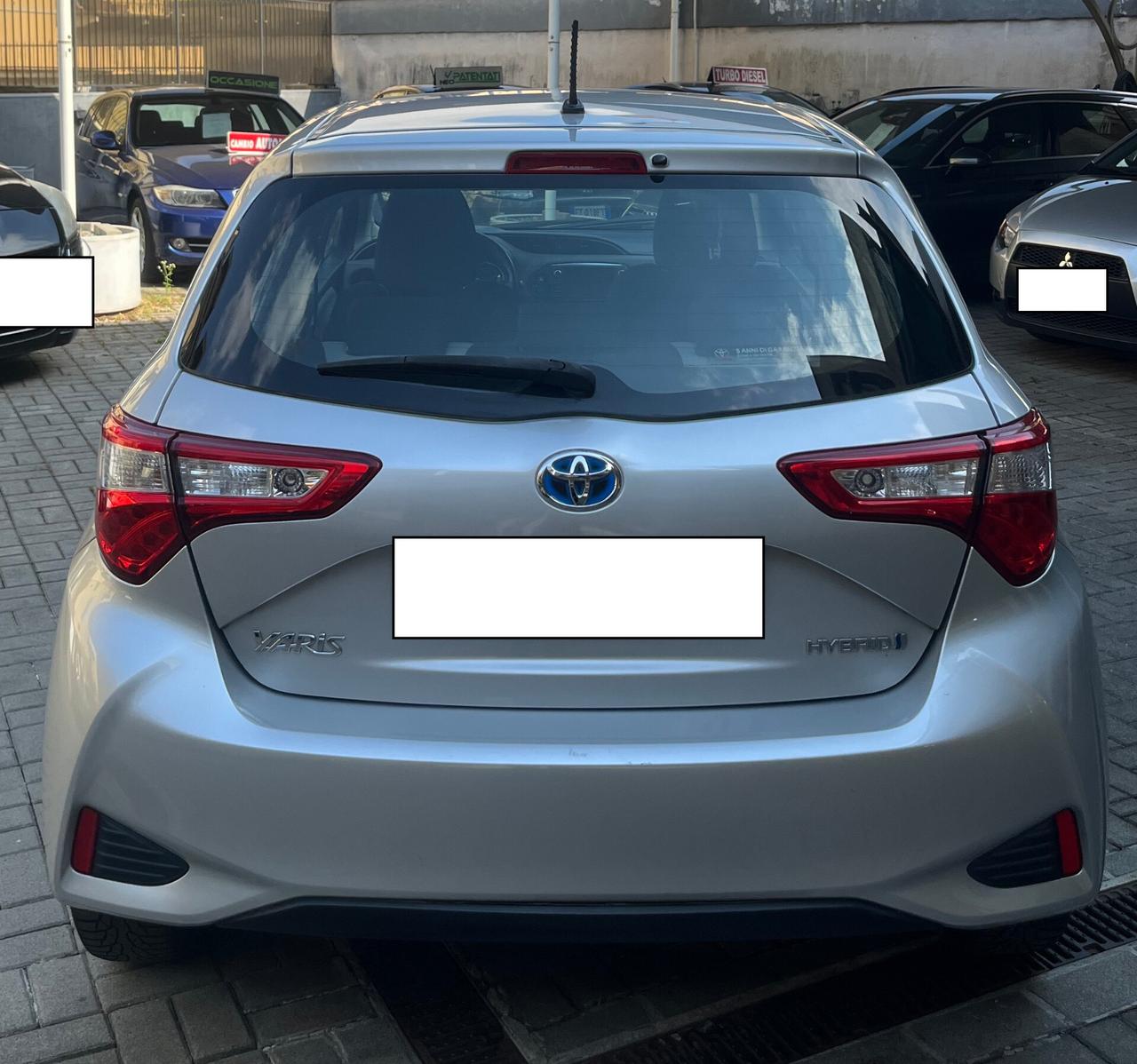 TOYOTA YARIS 1.5 HYBRID (BENZINA/ELETTRICA) CAMBIO AUTOMATICO - 5 PORTE ACTIVE - ANCHE PER NEOPATENTATI
