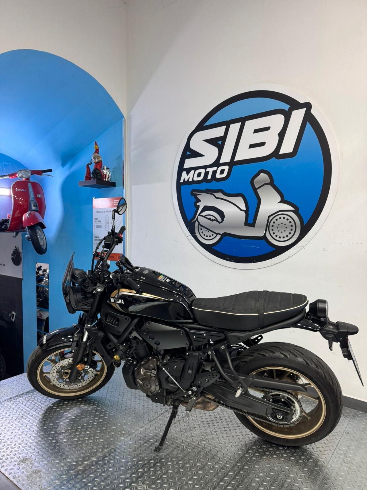 Yamaha XSR 700