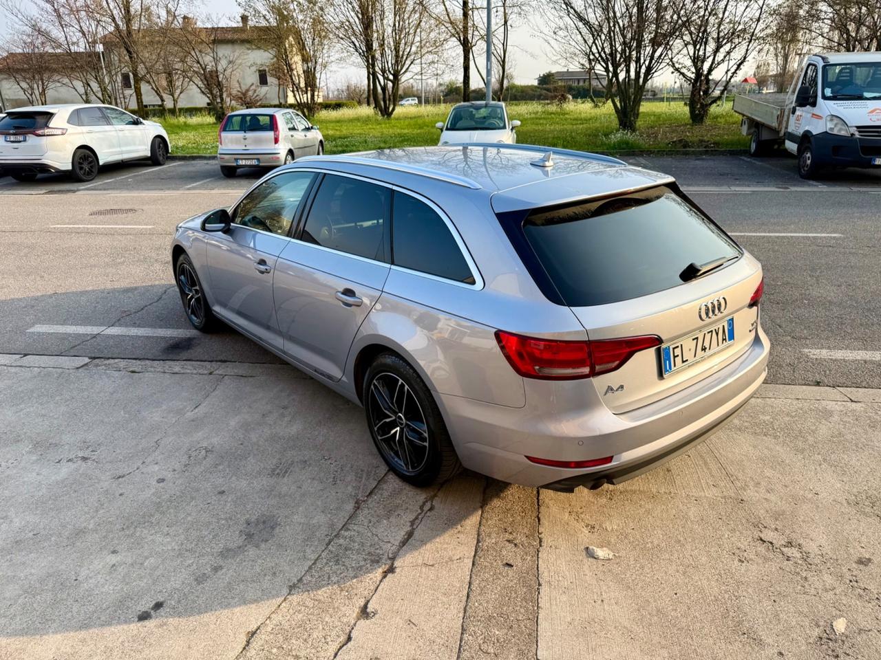 Audi A4 Avant 2.0 TDI 122 CV Sport