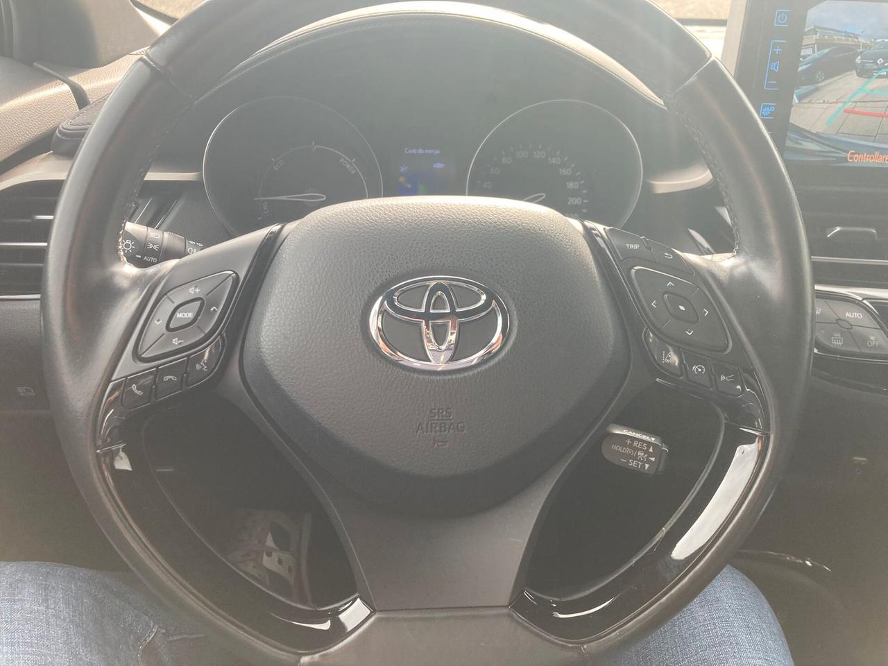 Toyota C-HR 1.8 Hybrid E-CVT Style