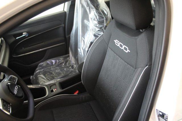 FIAT 600 Hybrid 110 CV DCT MHEV -KM0