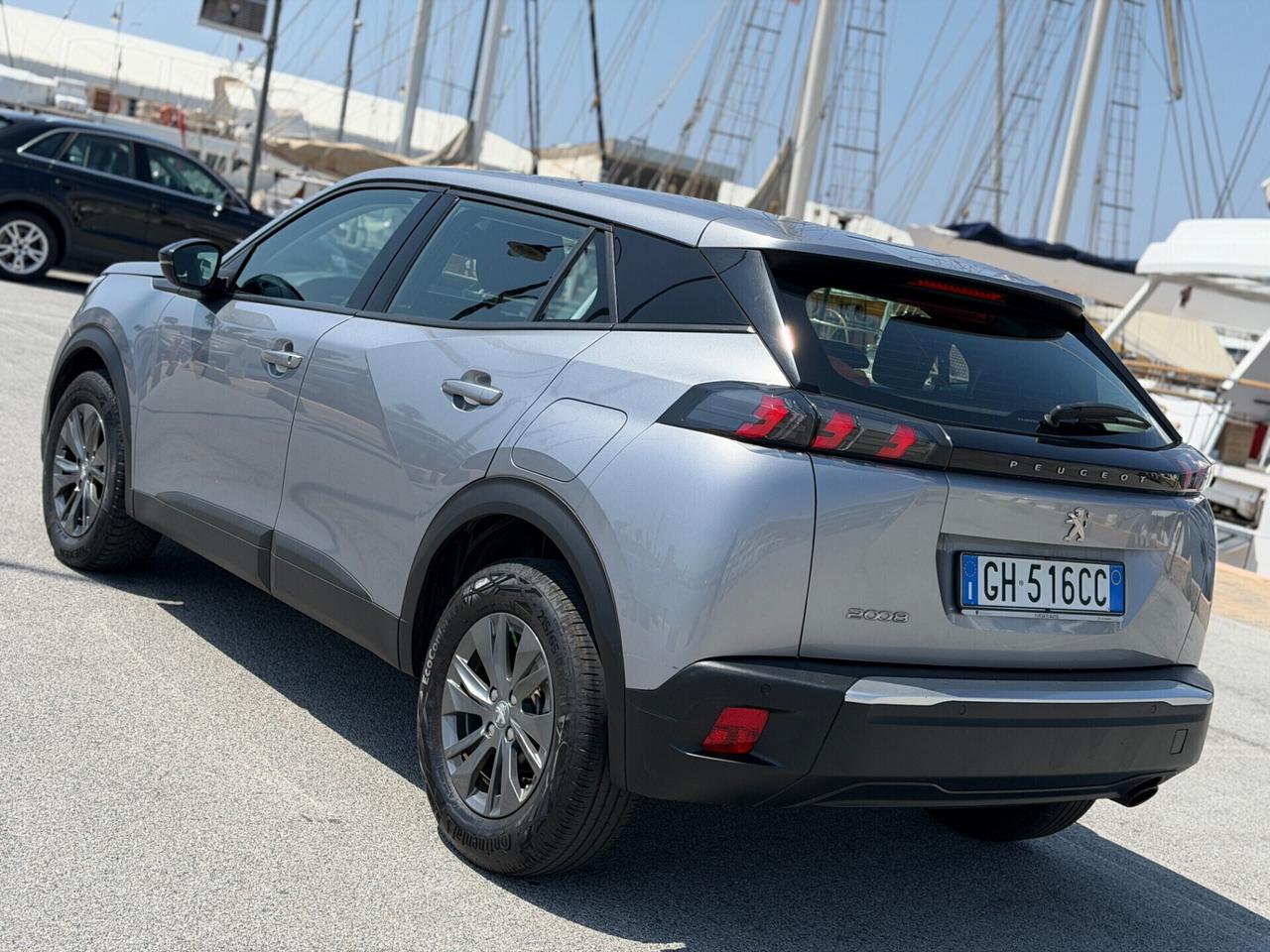 Peugeot 2008 BlueHDi 1.6 HDI 110 cv 2022 garanzia 12 mesi