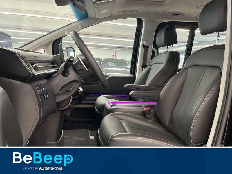 Hyundai Staria 1.6 HEV LUXURY 2WD AUTO