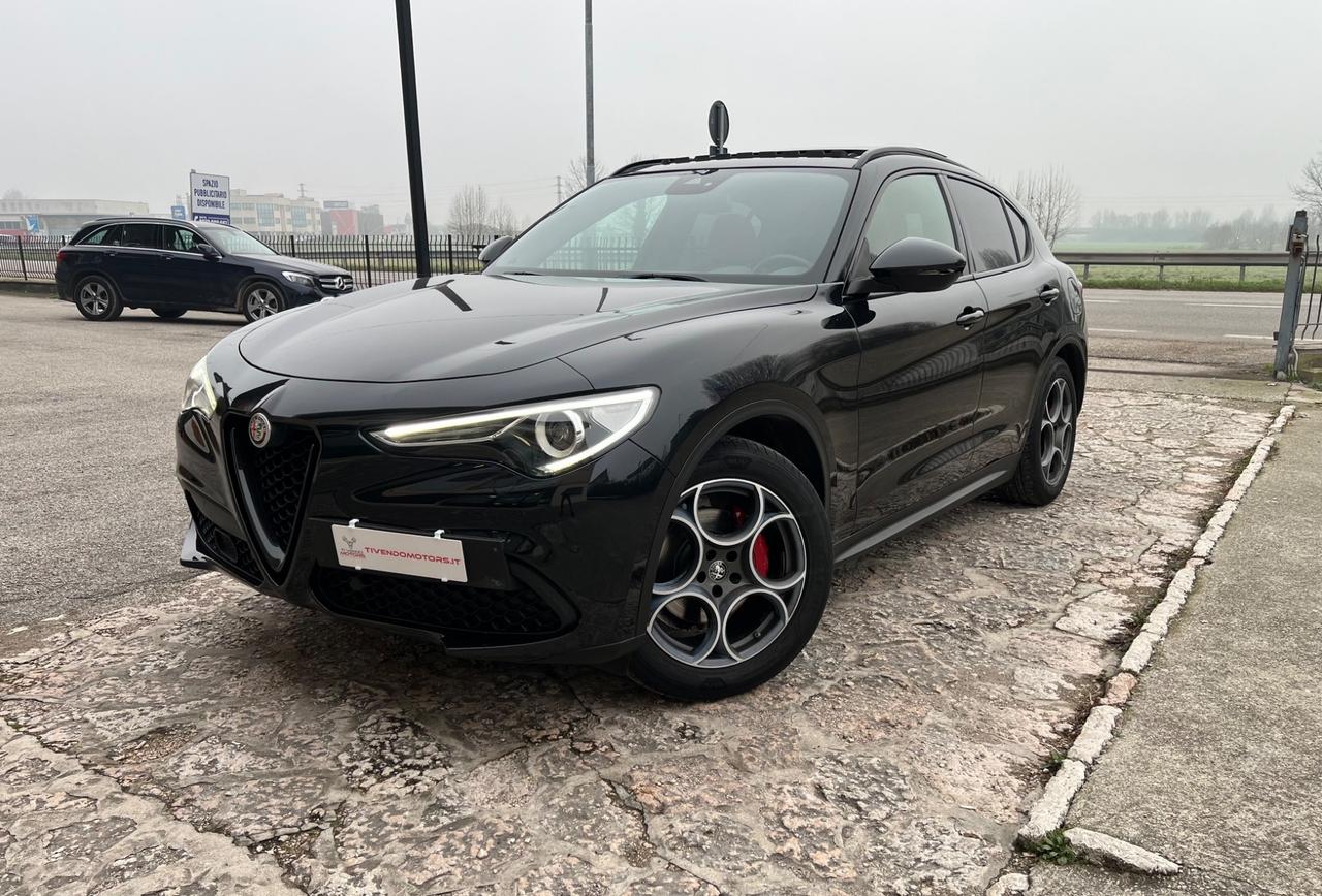 Alfa Romeo Stelvio 2.2 Turbodiesel 160 CV AT8 RWD Tetto Apribile, Pelle rossa Sport-Tech