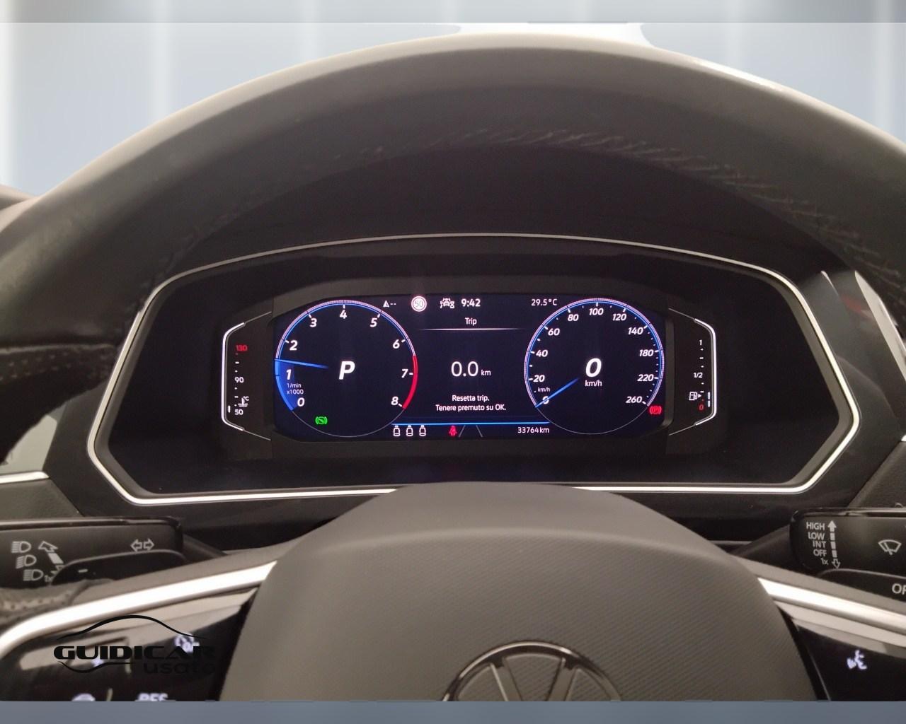 VOLKSWAGEN Tiguan II 2021 - Tiguan 1.5 tsi R-Line 150cv dsg
