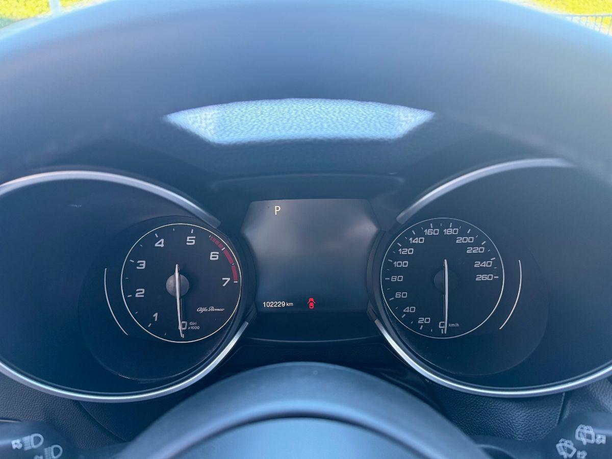 ALFA ROMEO - Stelvio - 2.0 Turbo 200CV AT8 Q4 Executive