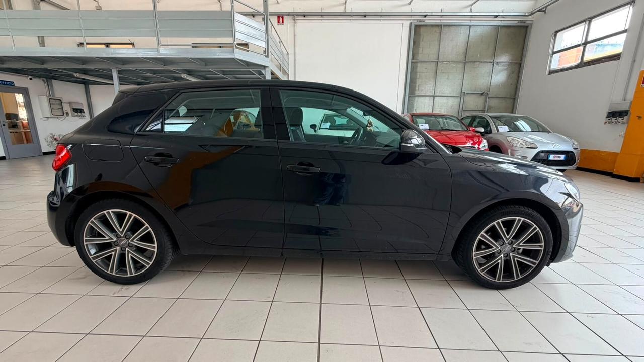 Audi A1 SPB 30 TFSI Identity Black