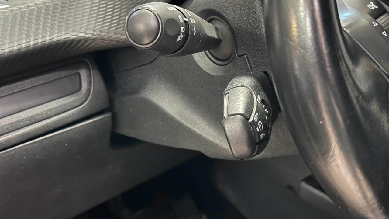 Peugeot 2008 BlueHDi 100 Allure"Bianco effetto perla"