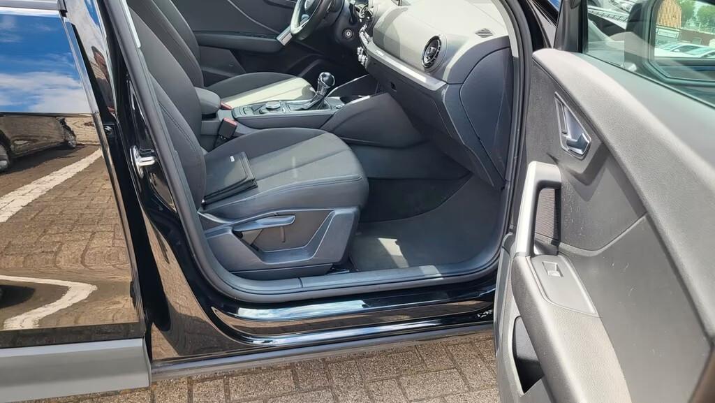 Audi Q2 40 TFSI quattro S tronic Business