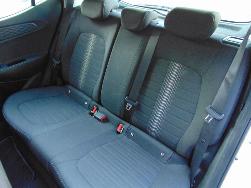 HYUNDAI i10 3ª serie i10 1.0 MPI AT Connectline