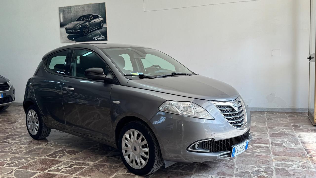 Lancia Ypsilon 1.2 69 CV 5 porte Silver-88.000 KM