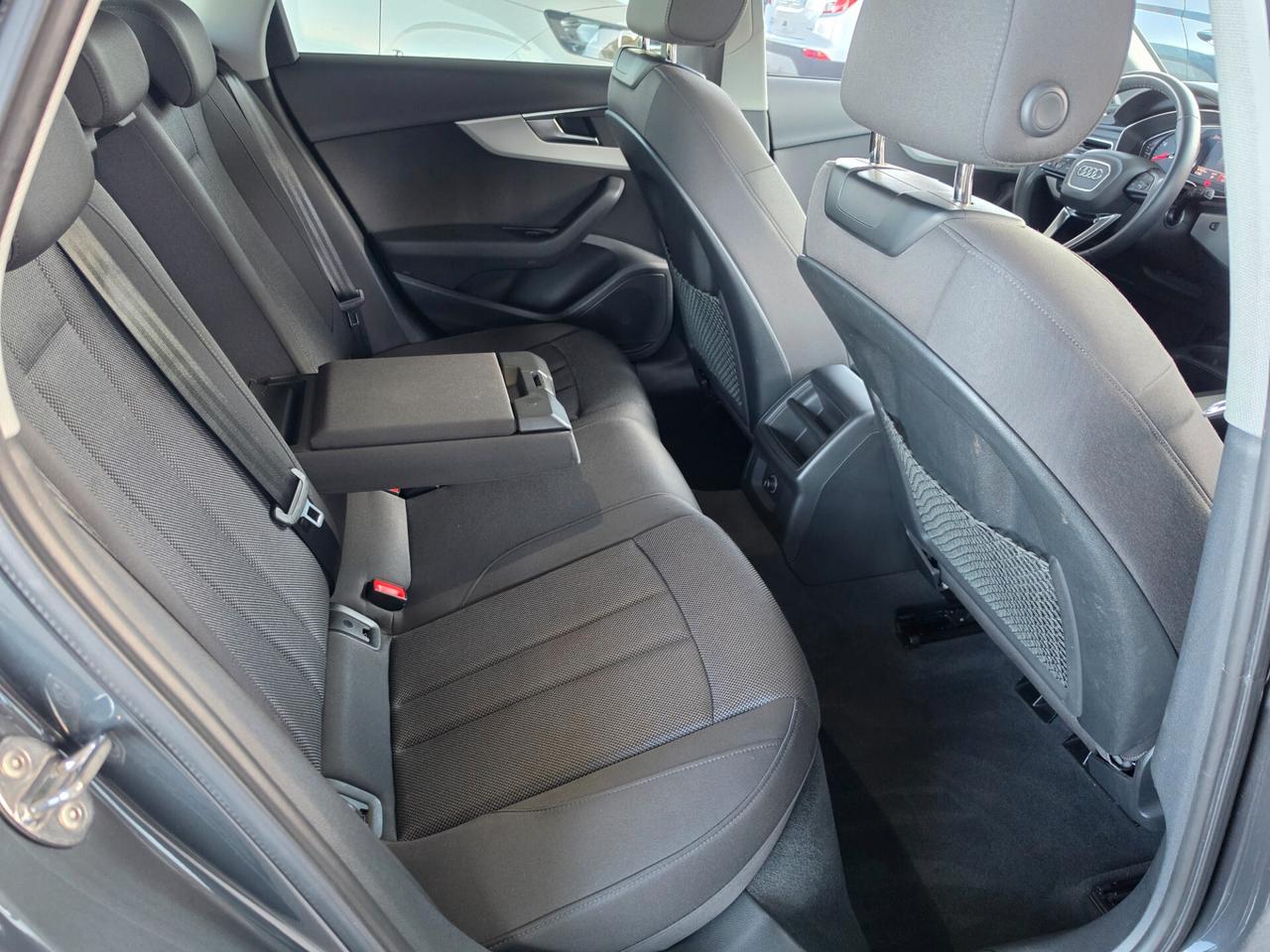 Audi A4 Avant 35 TDI/163 CV S tronic Business Advanced