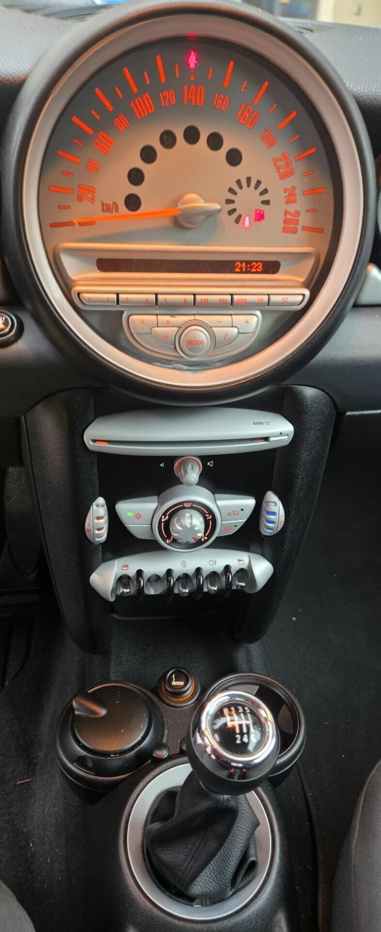 Mini 1.6 16V One (55kW)