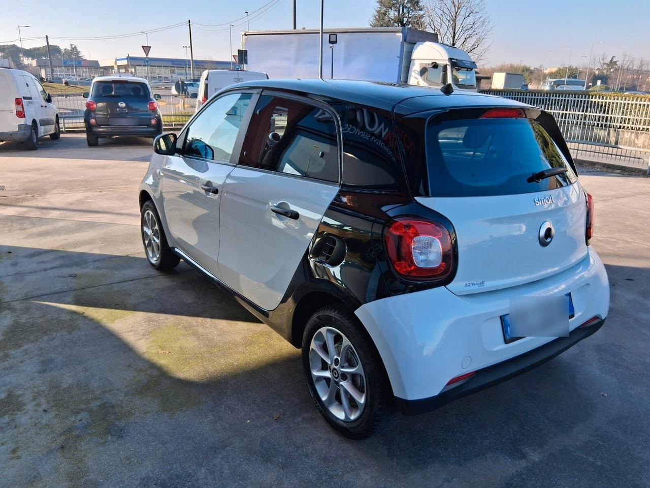 Smart ForFour 70 1.0 Youngster