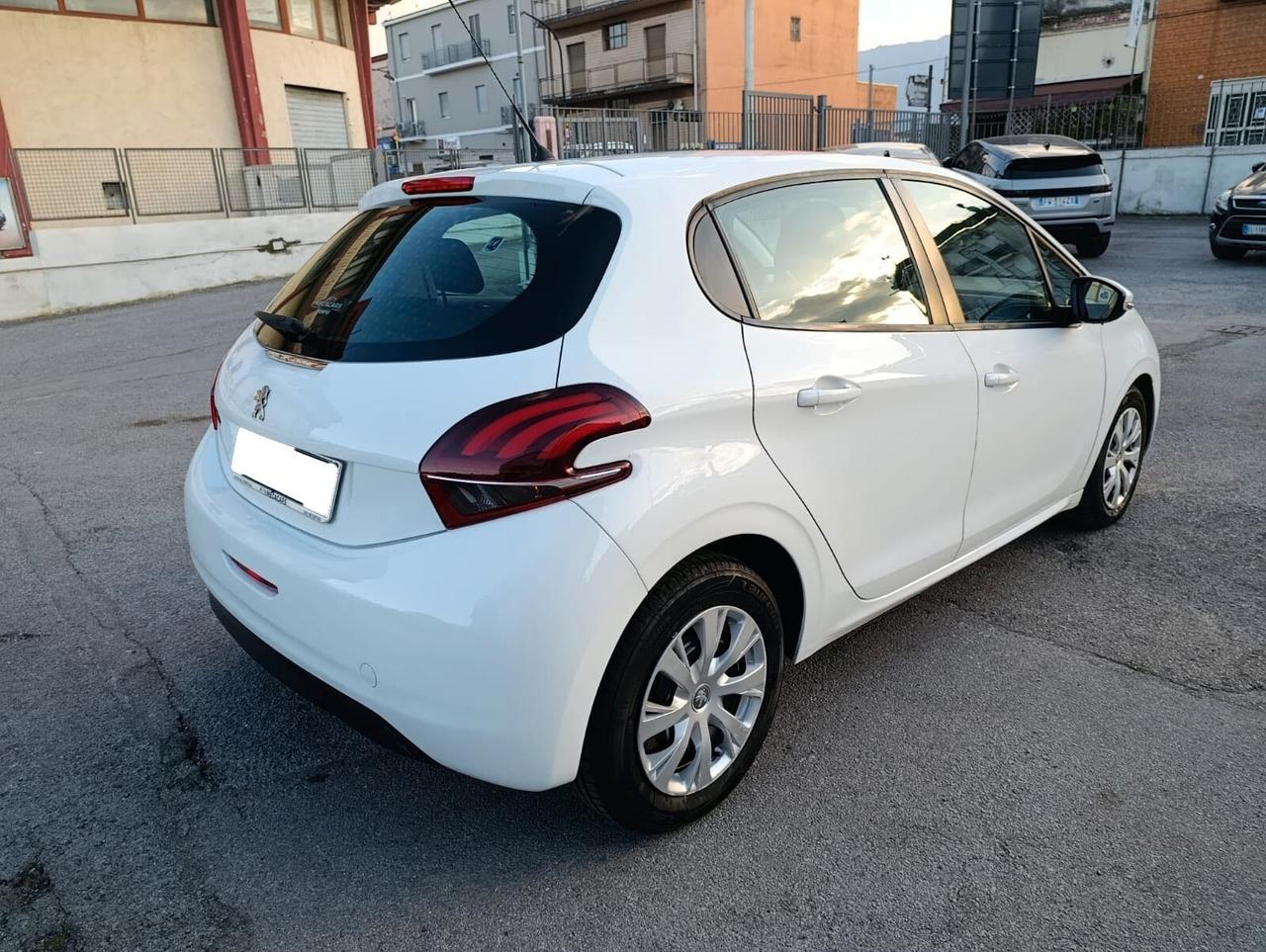Peugeot 208 BlueHDi 75 5 porte Active
