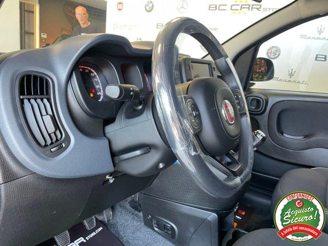 FIAT Panda Cross 1.0 Hybrid *DISPLAY COLORI