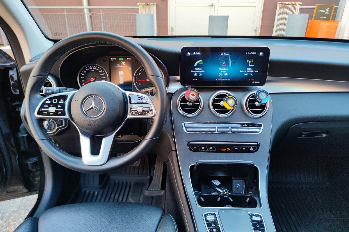 MERCEDES GLC 200 4Matic EQ-Boost Sport