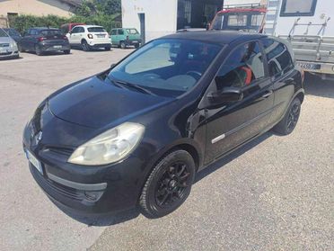 RENAULT Clio 1.5 dCi 85CV 3 porte Rip Curl