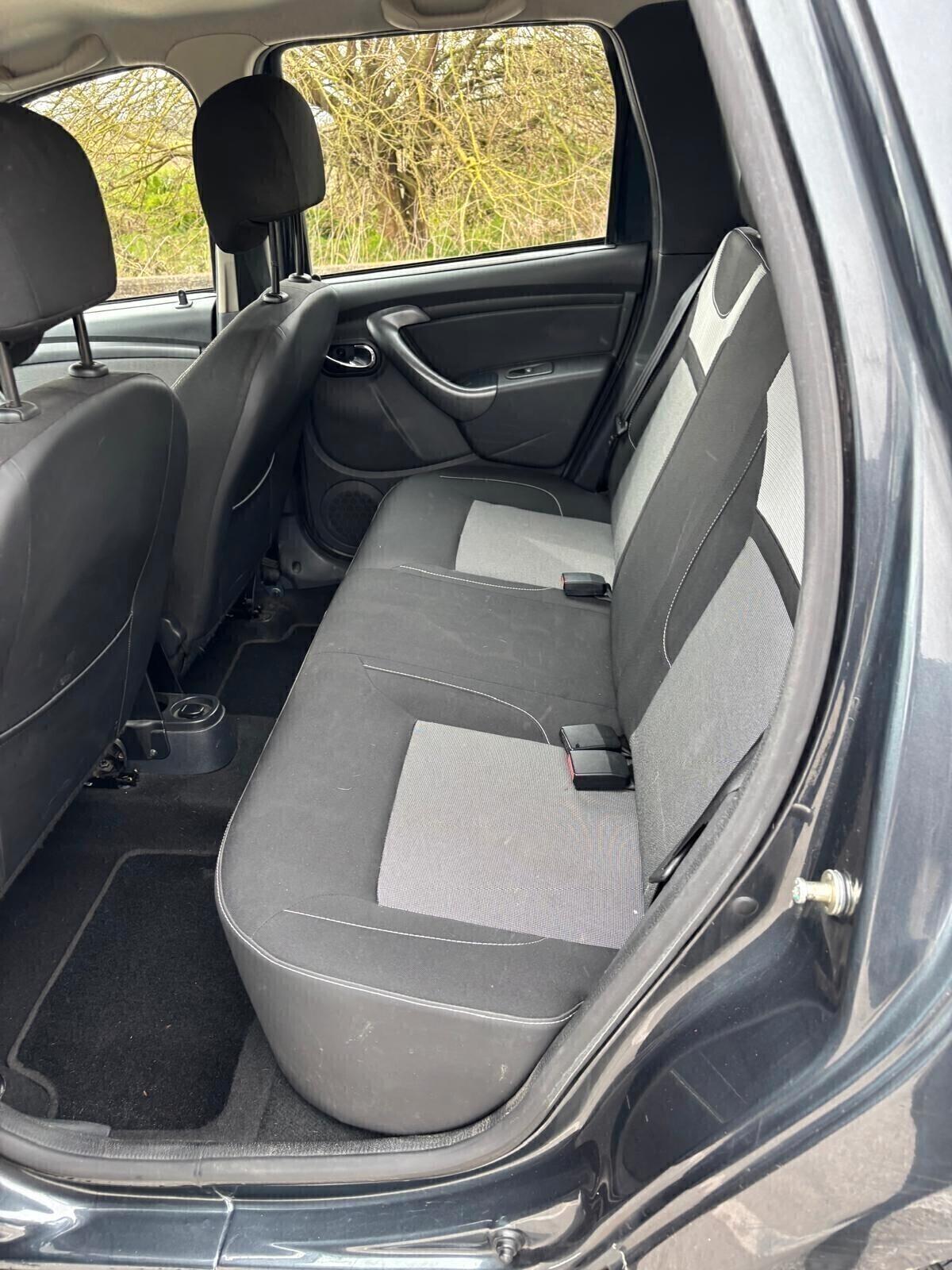 Dacia Duster 1.6 GPL 115CV EURO6 S&S 4X2 SERIE LIMITATA BLACK SHADOW