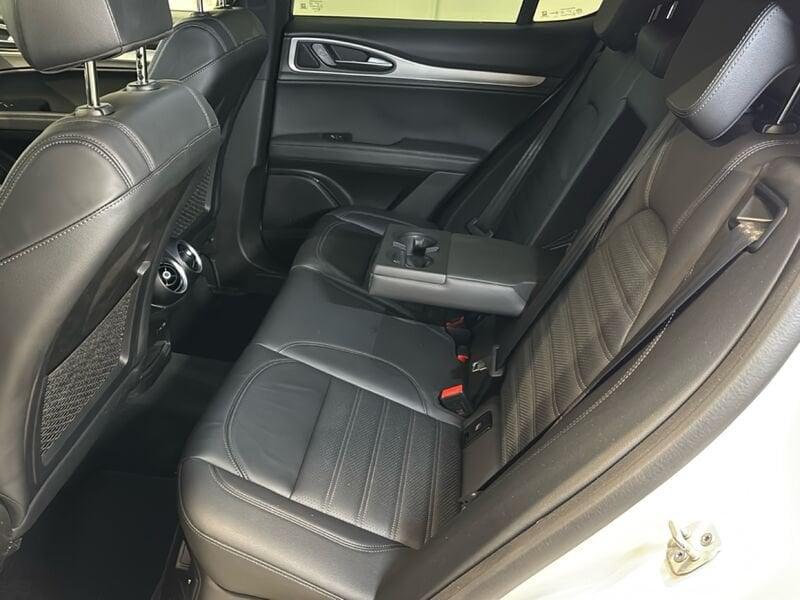 Alfa Romeo Stelvio 2.2 TD 210 CV Veloce AT8 Q4
