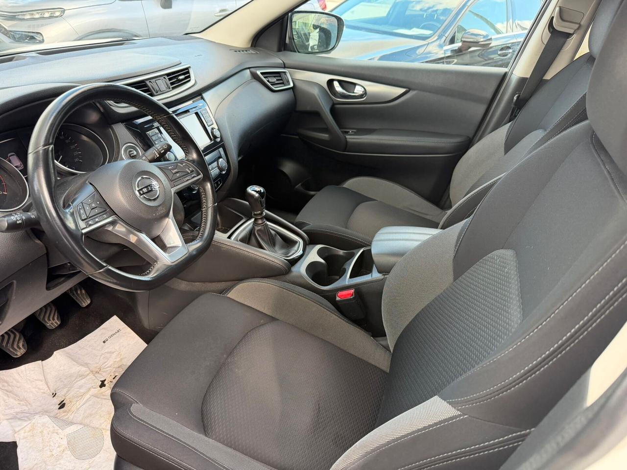 Nissan Qashqai 1.5 dCi N-Connecta