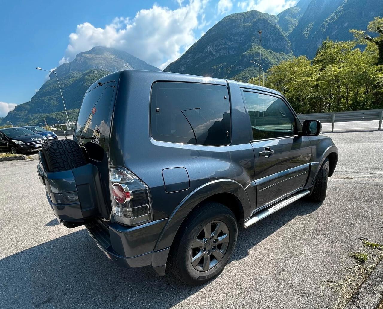 Mitsubishi Pajero 3.2 DI-D 16V aut. 3p. Instyle DPF