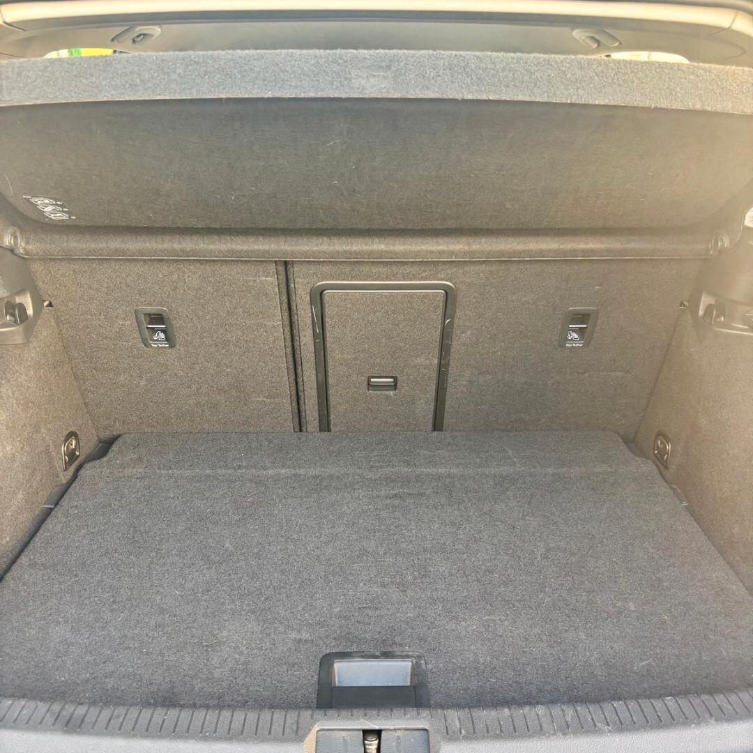 Volkswagen Golf 1.6 TDI 5p. - 105CV
